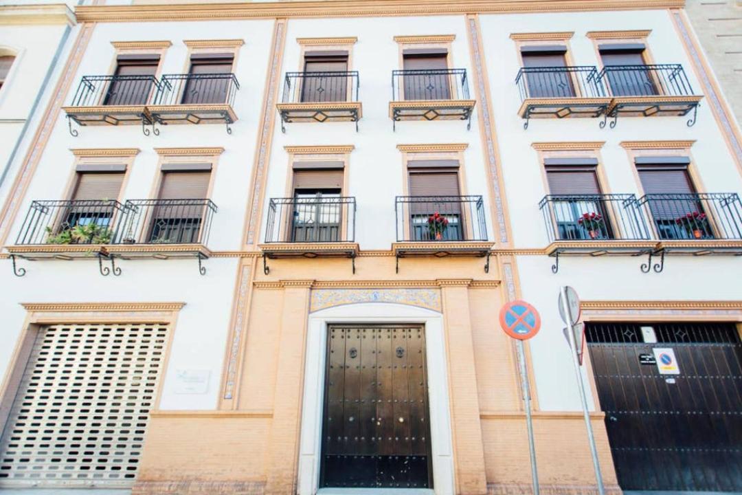 Duplex With Terrace- 5bd 3bth- Center * Sevilla