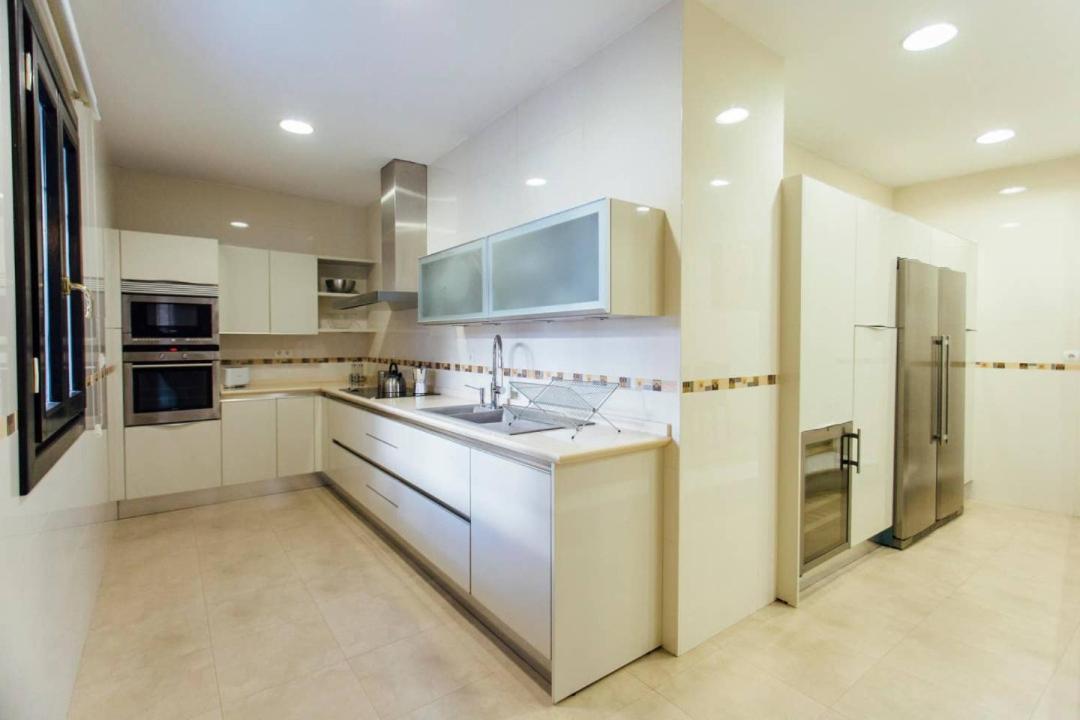 Duplex With Terrace- 5bd 3bth- Center * Séville