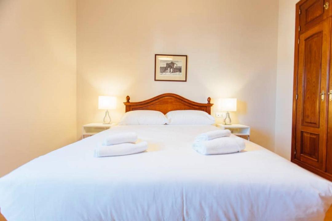 Appartement Duplex With Terrace- 5bd 3bth- Center *
